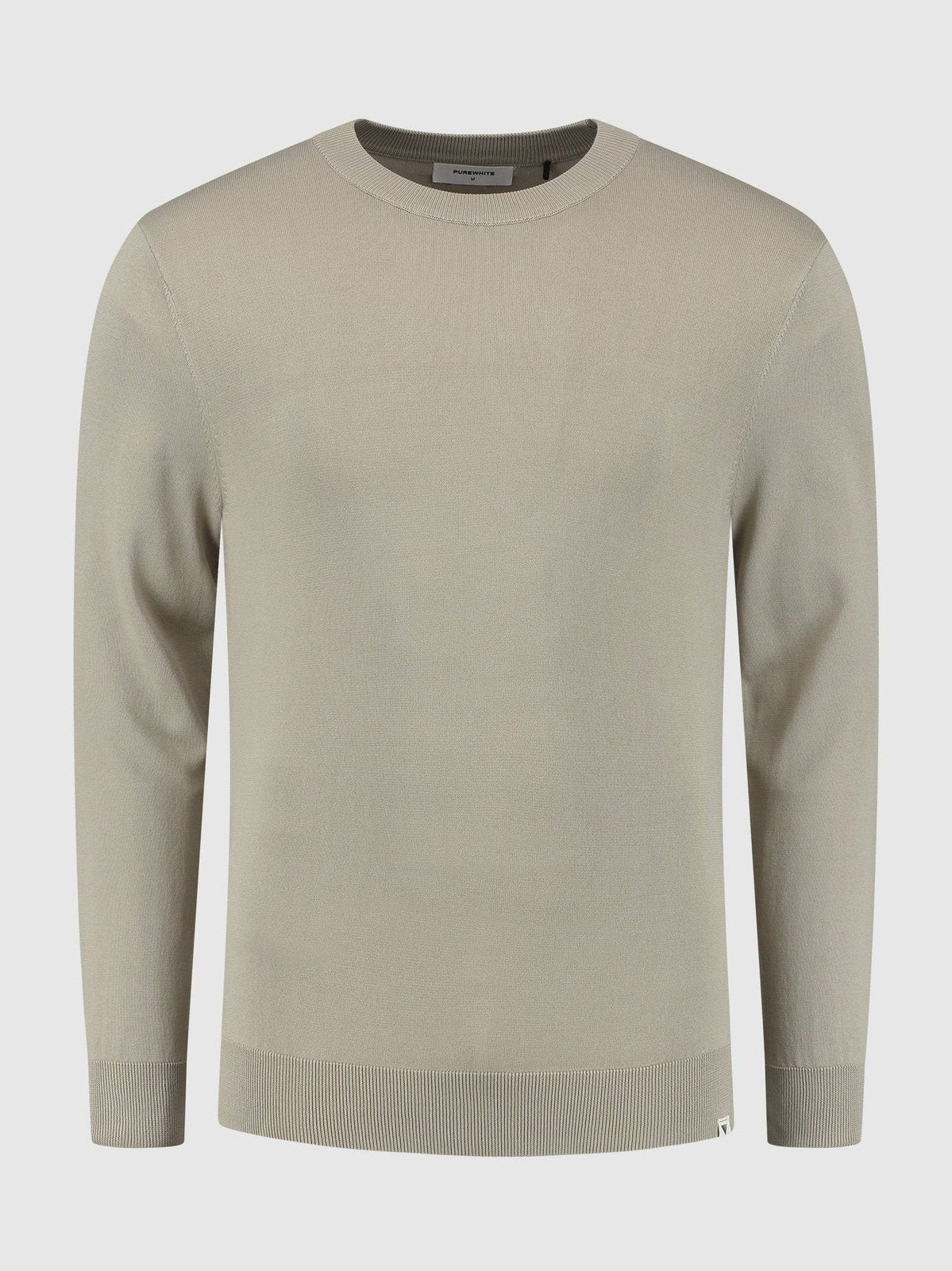 Crewneck flat knit with triangle badge on sleeve