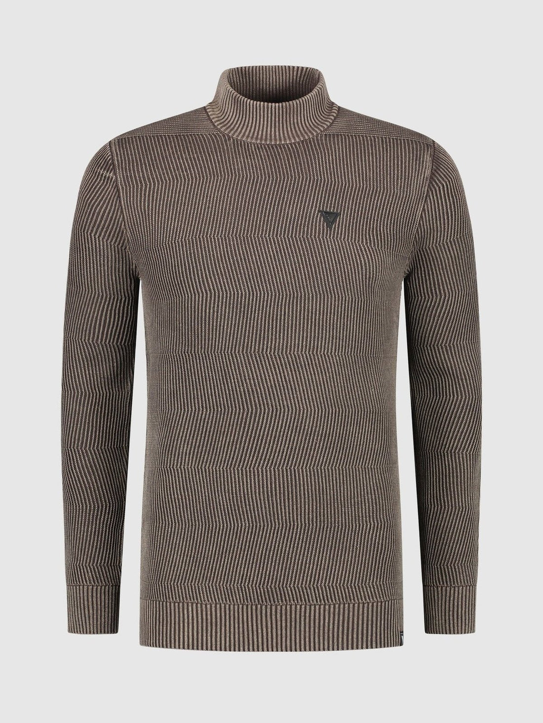 Jaquard mockneck with triangle badge on chest
