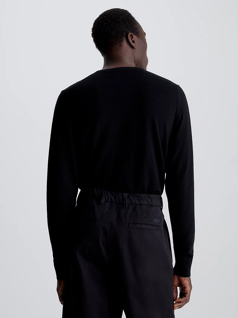 Superior Wool crewneck sweater black