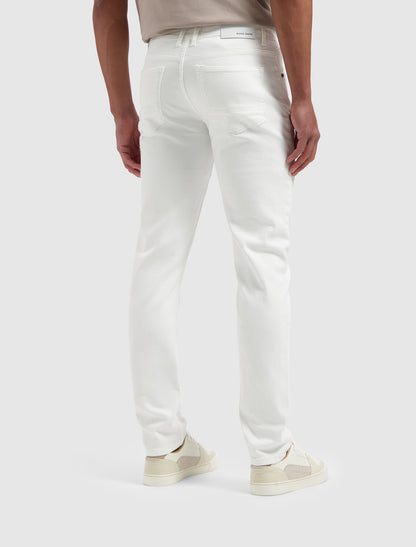 The Ryan Slim Fit Jeans Off White