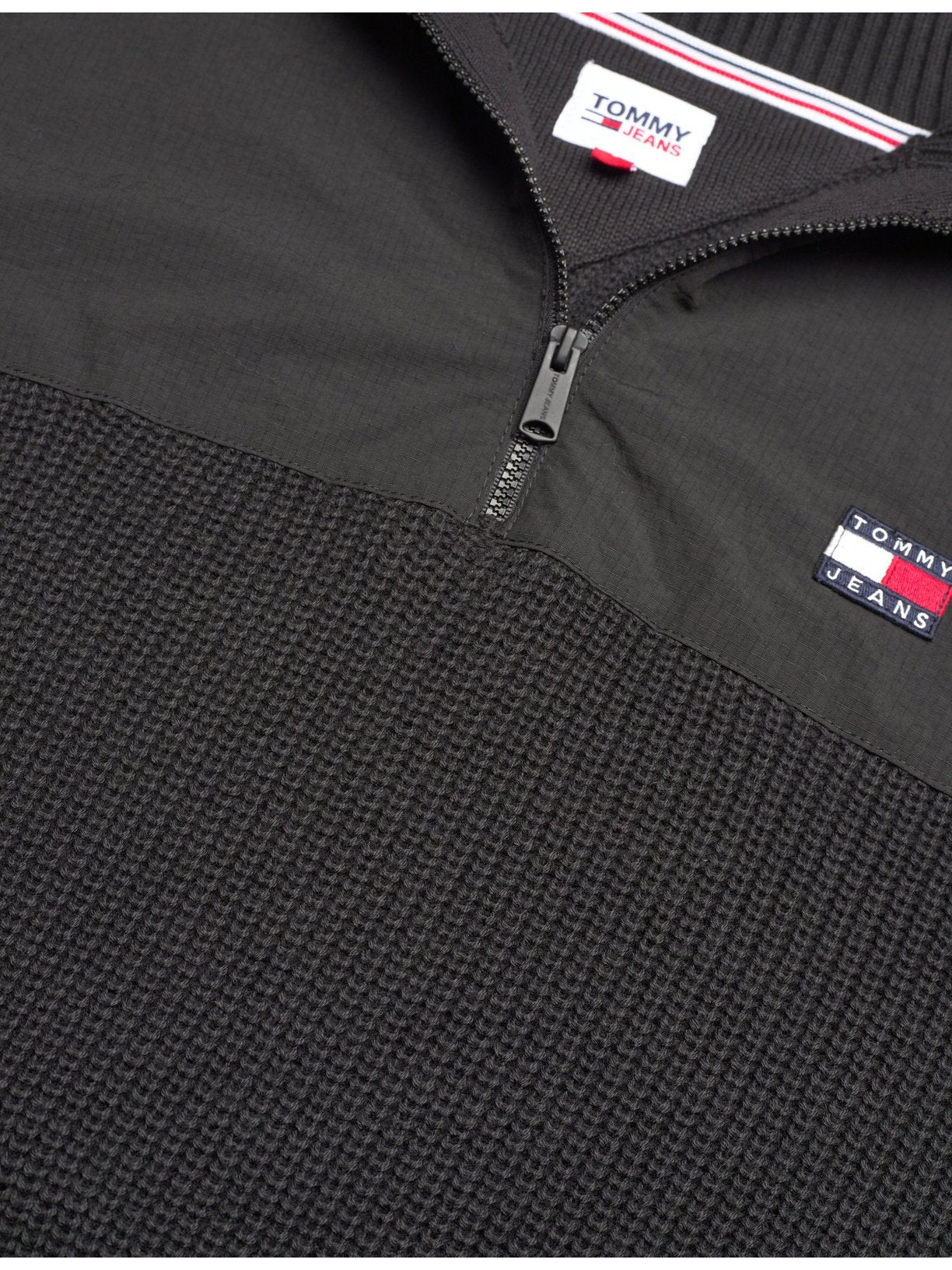 TJW HALF ZIP BADGE R, BDS