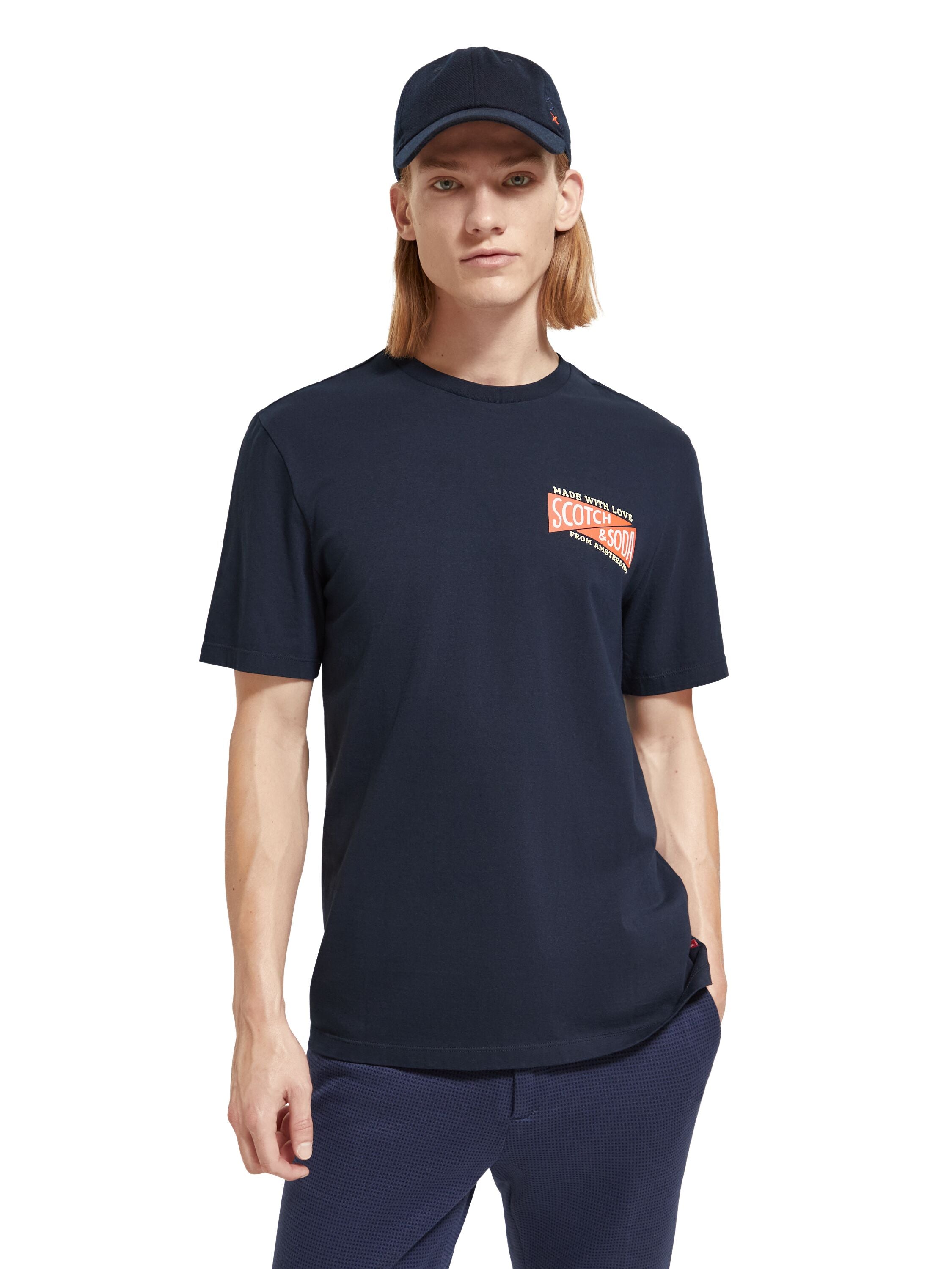 Regular fit chest artwork T-shirt in Organic Cotton Night
