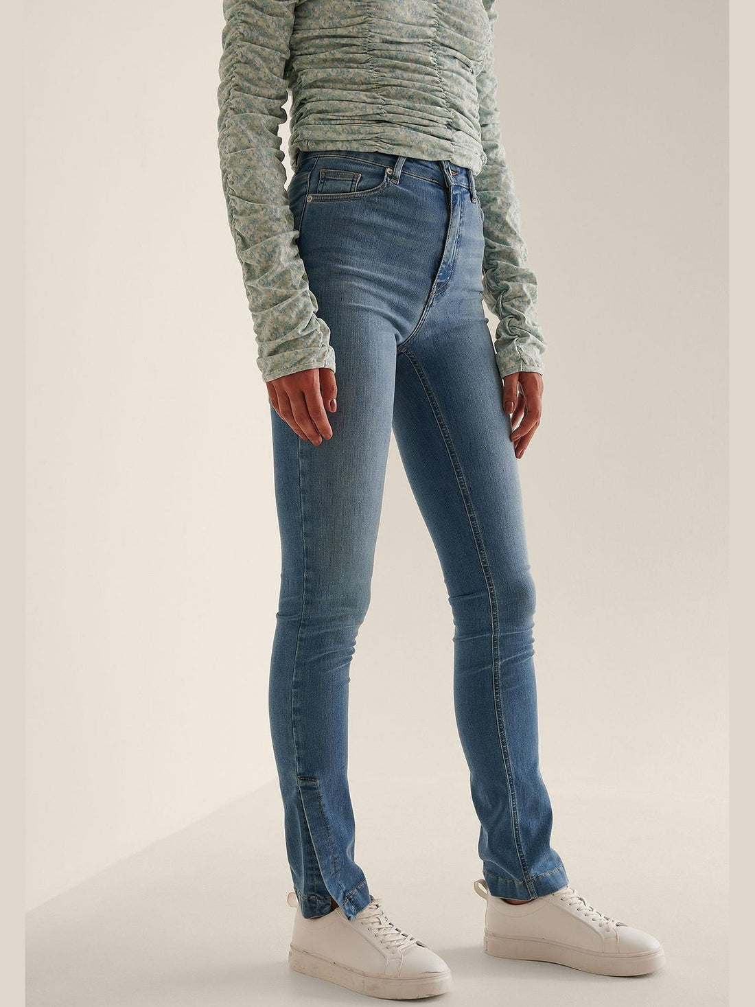 SIDE SLIT SKINNY JEANS - Mid Blue