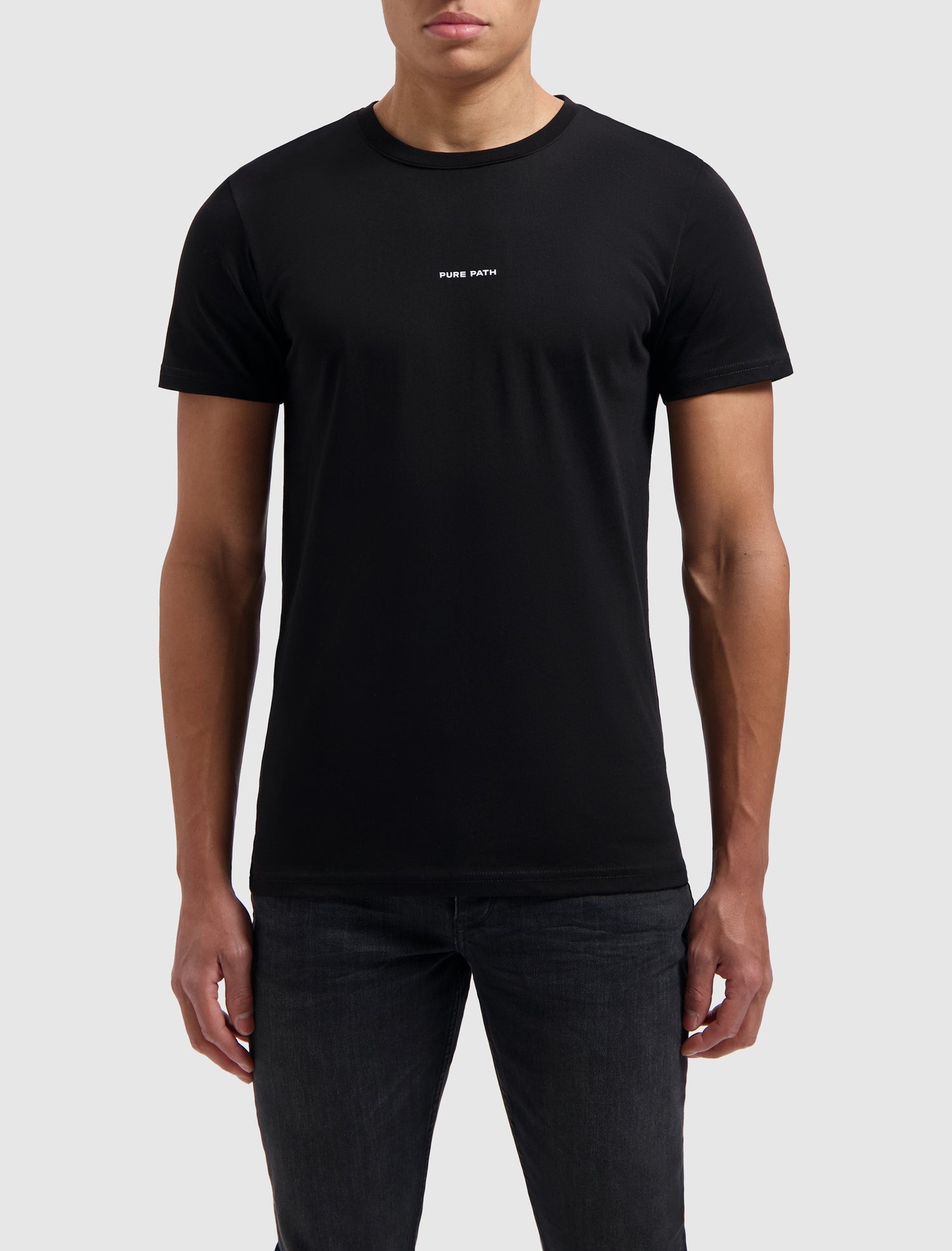 Essential Logo T-shirt Black