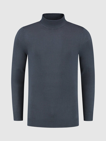 Seasonal essential mockneck