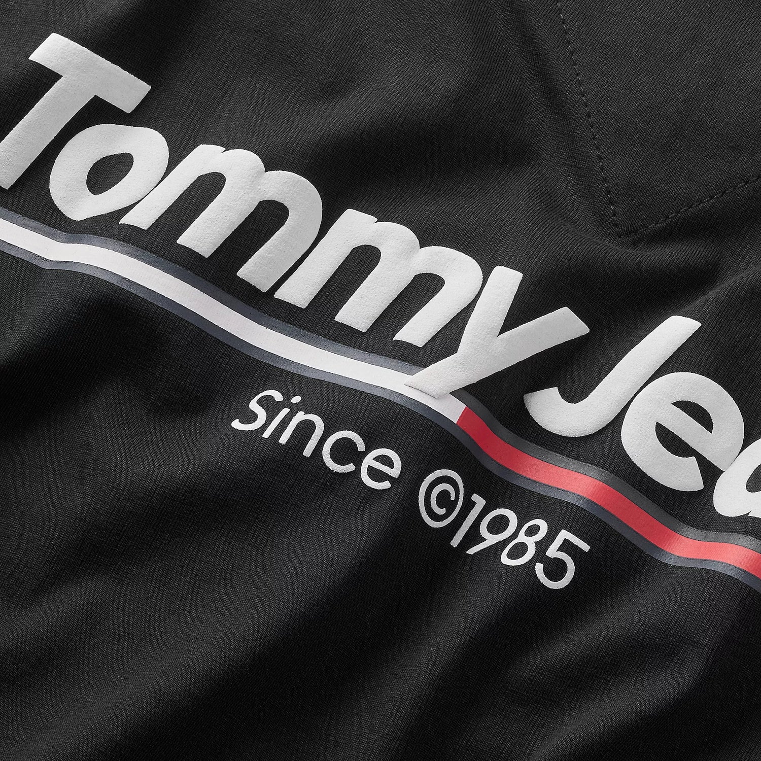 TJM regular t-shirt met logo print twist flag