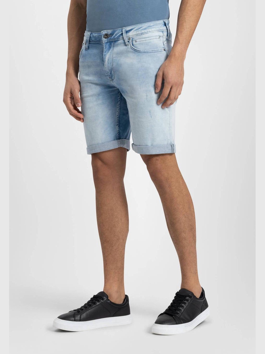 The Steve Shorts Denim Light Blue