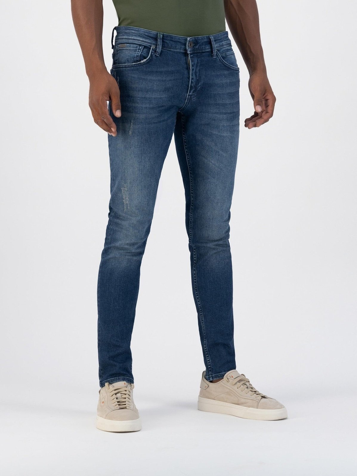 Skinny fit jeans with abrassions at pocket end